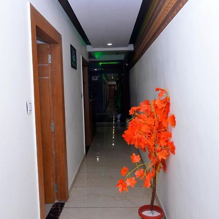 Hotel Asopalav Gandhinagar Zewnętrze zdjęcie