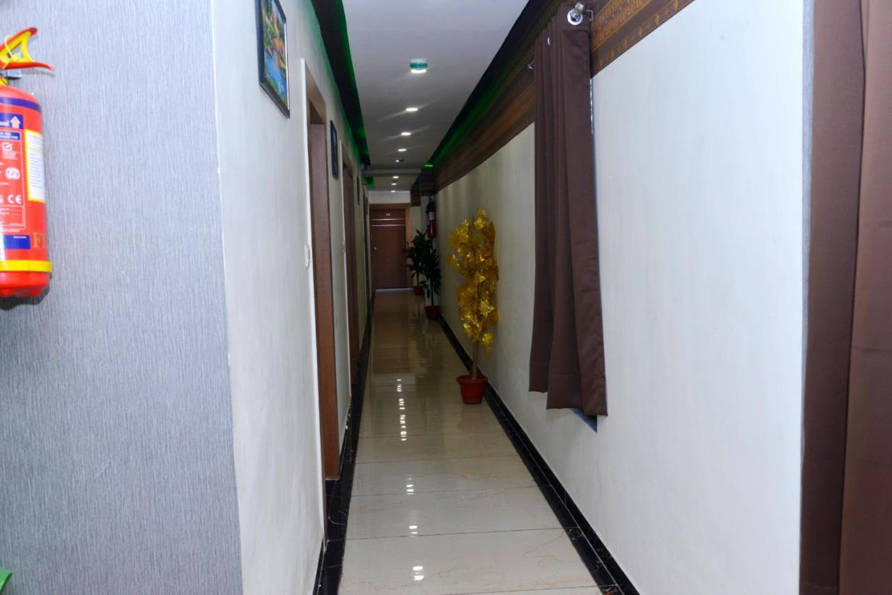 Hotel Asopalav Gandhinagar Zewnętrze zdjęcie