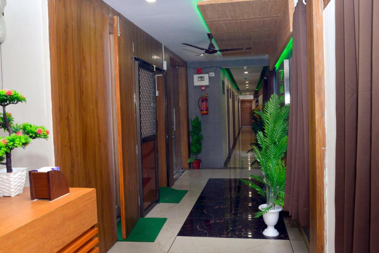 Hotel Asopalav Gandhinagar Zewnętrze zdjęcie